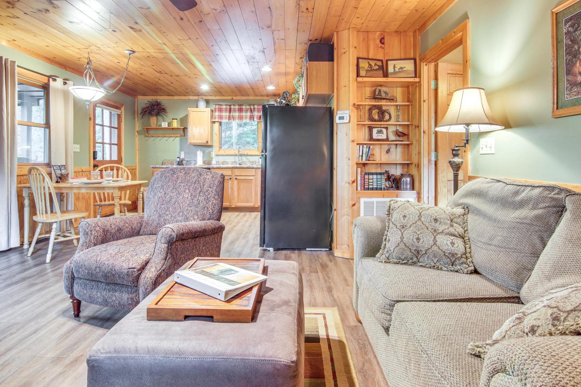Charming Fox Den Cabin In Whittier With Hot Tub! 외부 사진